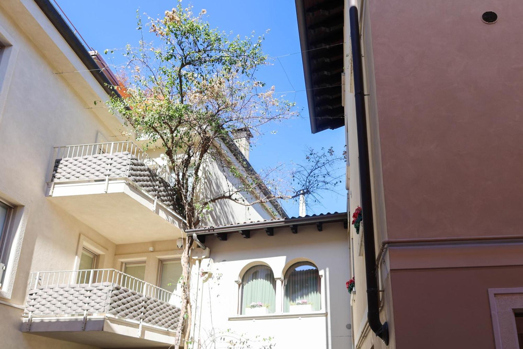 Vicolo Dei Signori Daire Desenzano del Garda Dış mekan fotoğraf